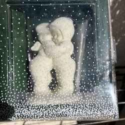 Snowbabies Winter Tales “I Need A Hug”000””0