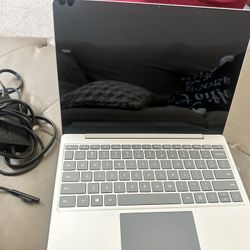 Microsoft Surface Laptop Go