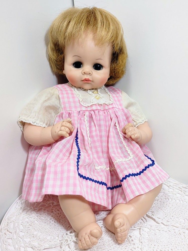 Vintage Madame Alexander Baby Doll 1965 Pussycat Collector Doll