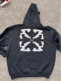 Off white/ arrow motif sweatshirt