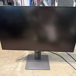 Dell Flat Panel Monitor 32’