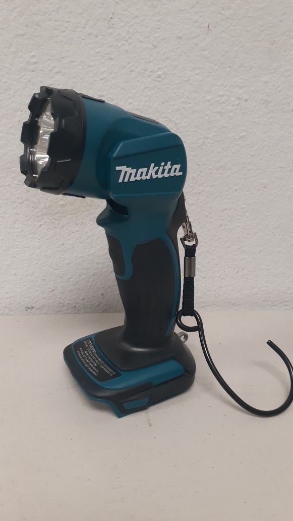 Makita 18V Flashlight (TOOL ONLY)