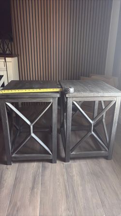 2 End tables