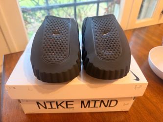 Nike Mind 001 Black/Crimson Slides – New in Box