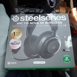 Steel series arctis Nova 3x wireless
