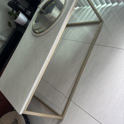 Coffe Table And Decor Mirror 