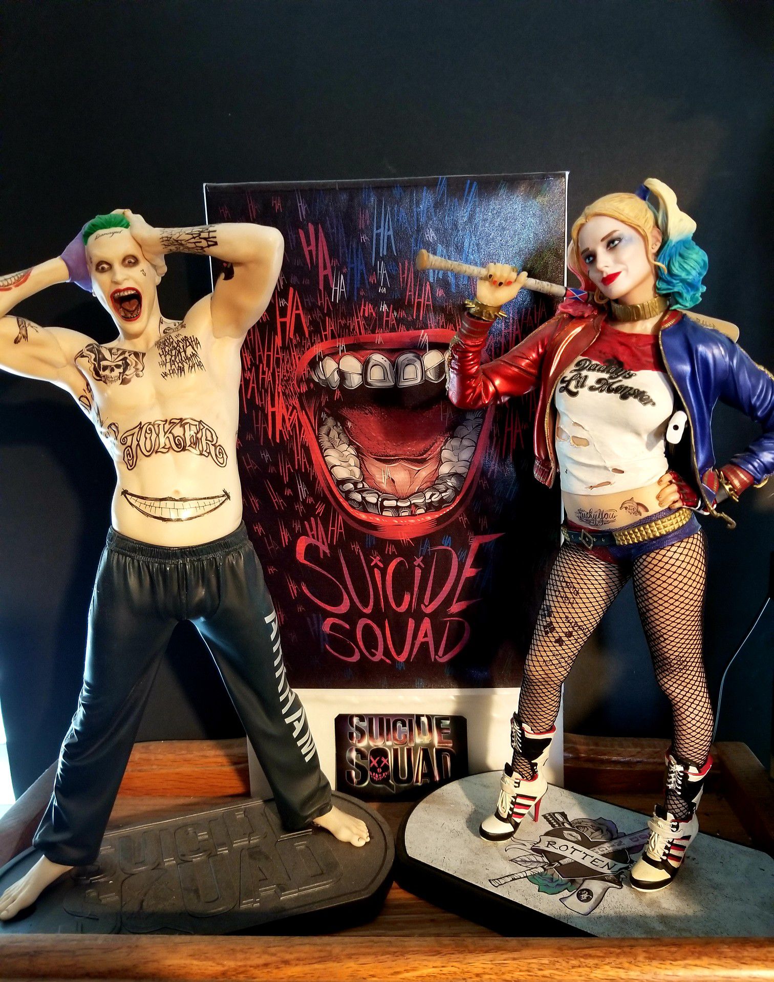 Harley Quinn Suicide Squad Joker not Hot Toys DC collectibles original Flawless like new with Packaging
