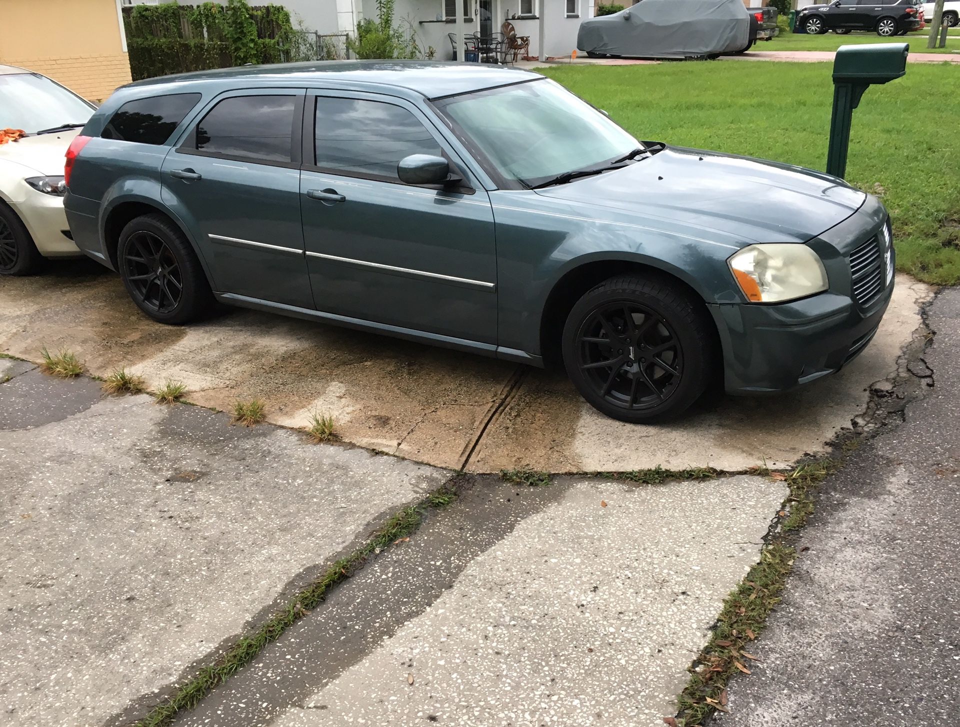 2005 Dodge Magnum