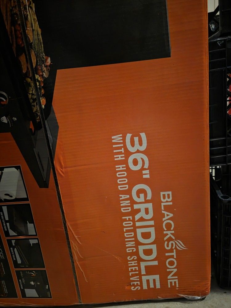 Blackstone Grill With Cover NEW