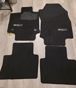 Toyota Rav4 mats