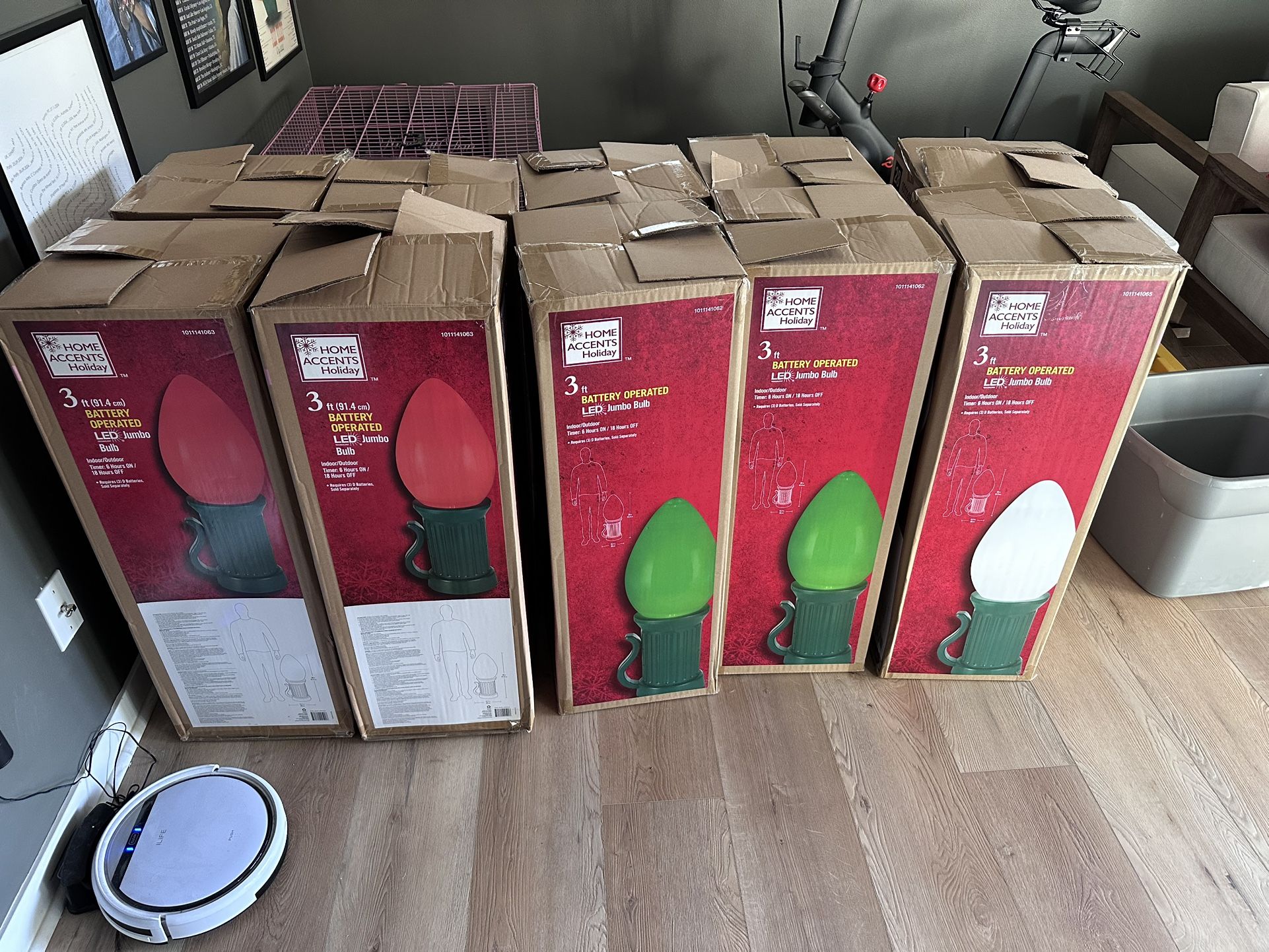 Giant 3 Foot Tall Christmas Light Decor (10 Pieces)