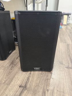 QSC K8.2 Active 8" Powered 2000 Watt Loudspeaker $600 EACH