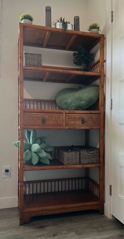 Vintage Chinese bookshelf / display rack