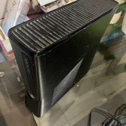 Xbox 360 With Kinect And Wire Controllers