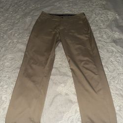 Excellent Condition Men’s PGA Tour Tan Dress Pants Size 32x32
