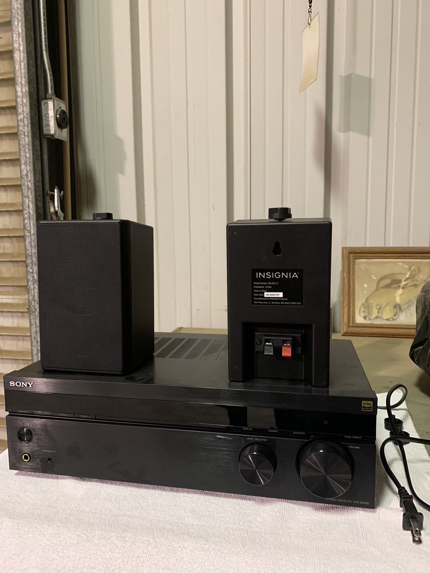 Sony Stereo System with Insignia Speakers