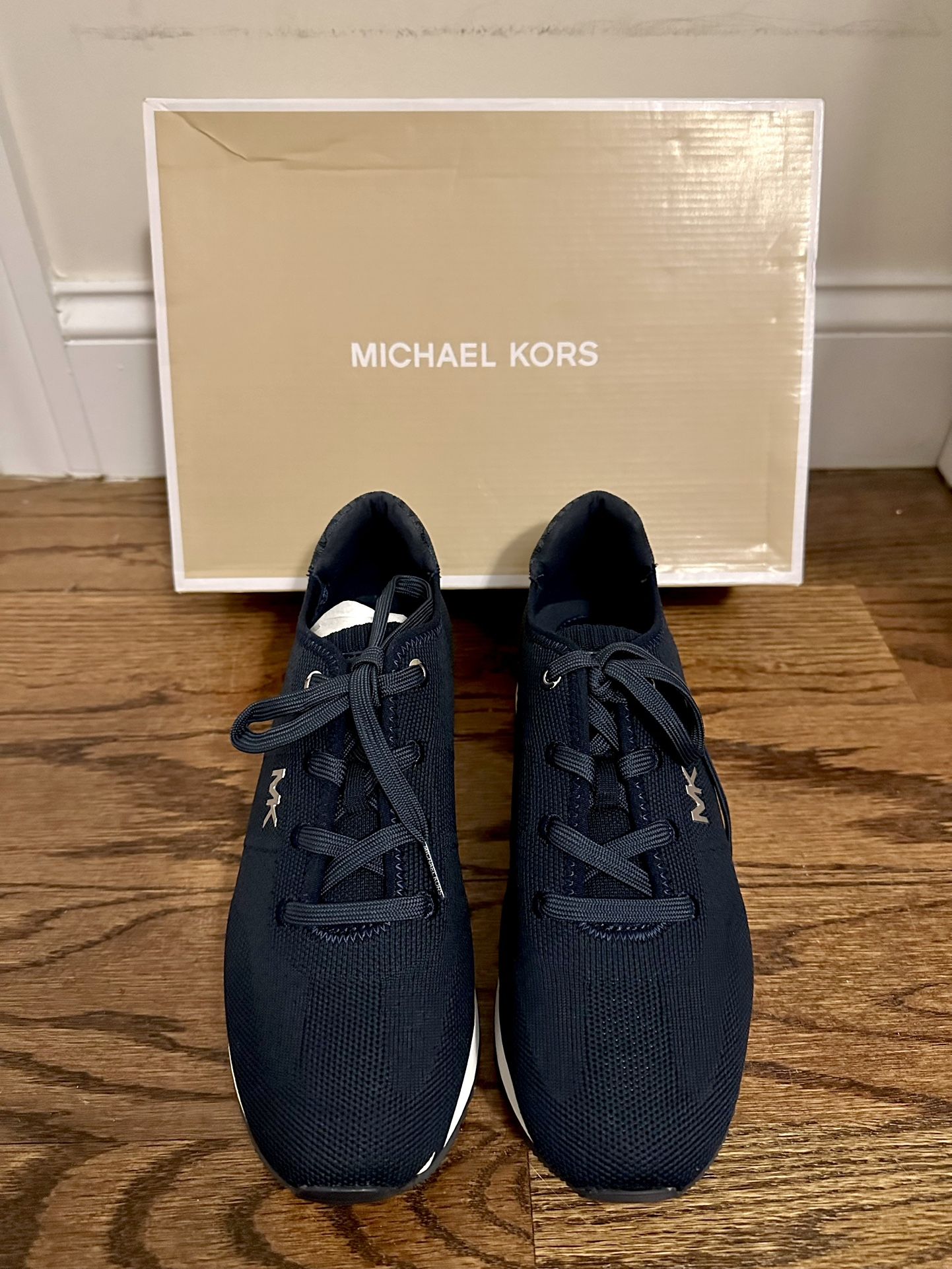 Michael Kors womens Monique Knit Trainer in navy size 9