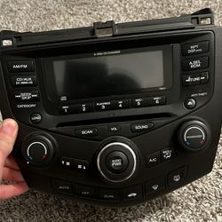 OEM 05 Honda accord radio