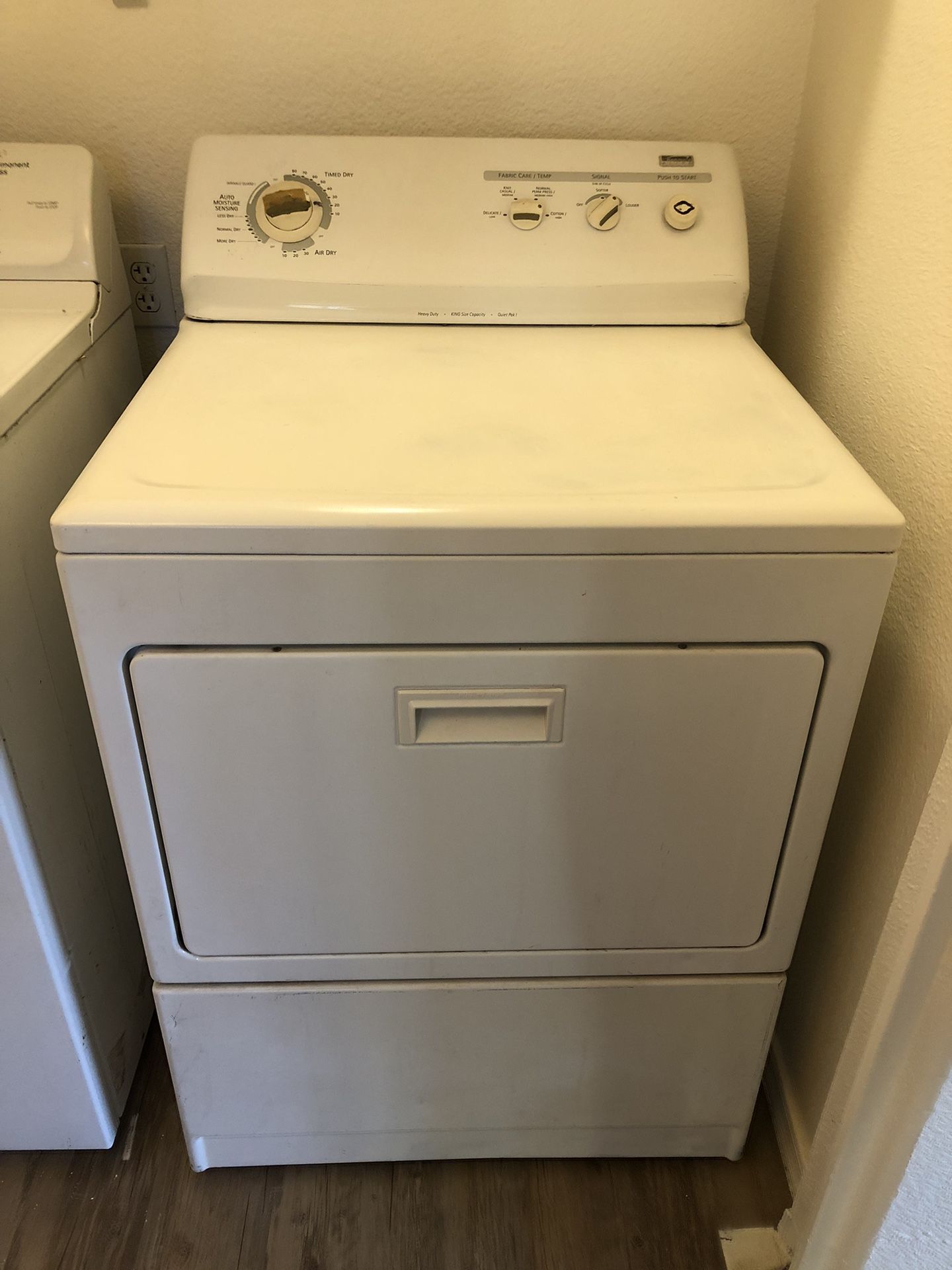 Mismatched Washer & Dryer Please Read for Sale in Chandler, AZ OfferUp
