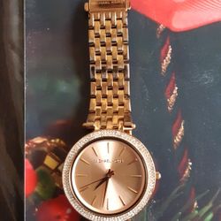 Michael  Kors.  Watch 