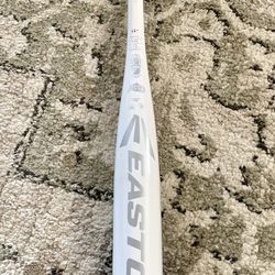 Easton Fastpitch Softball Bat 31” 20oz -11