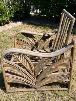 vintage rattan chair- Pick Up Only Highland Park 90042