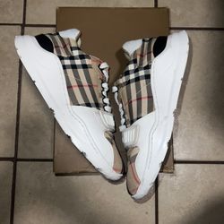 Burberry Shoes 