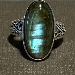 Labradorite Sterling Silver Ring