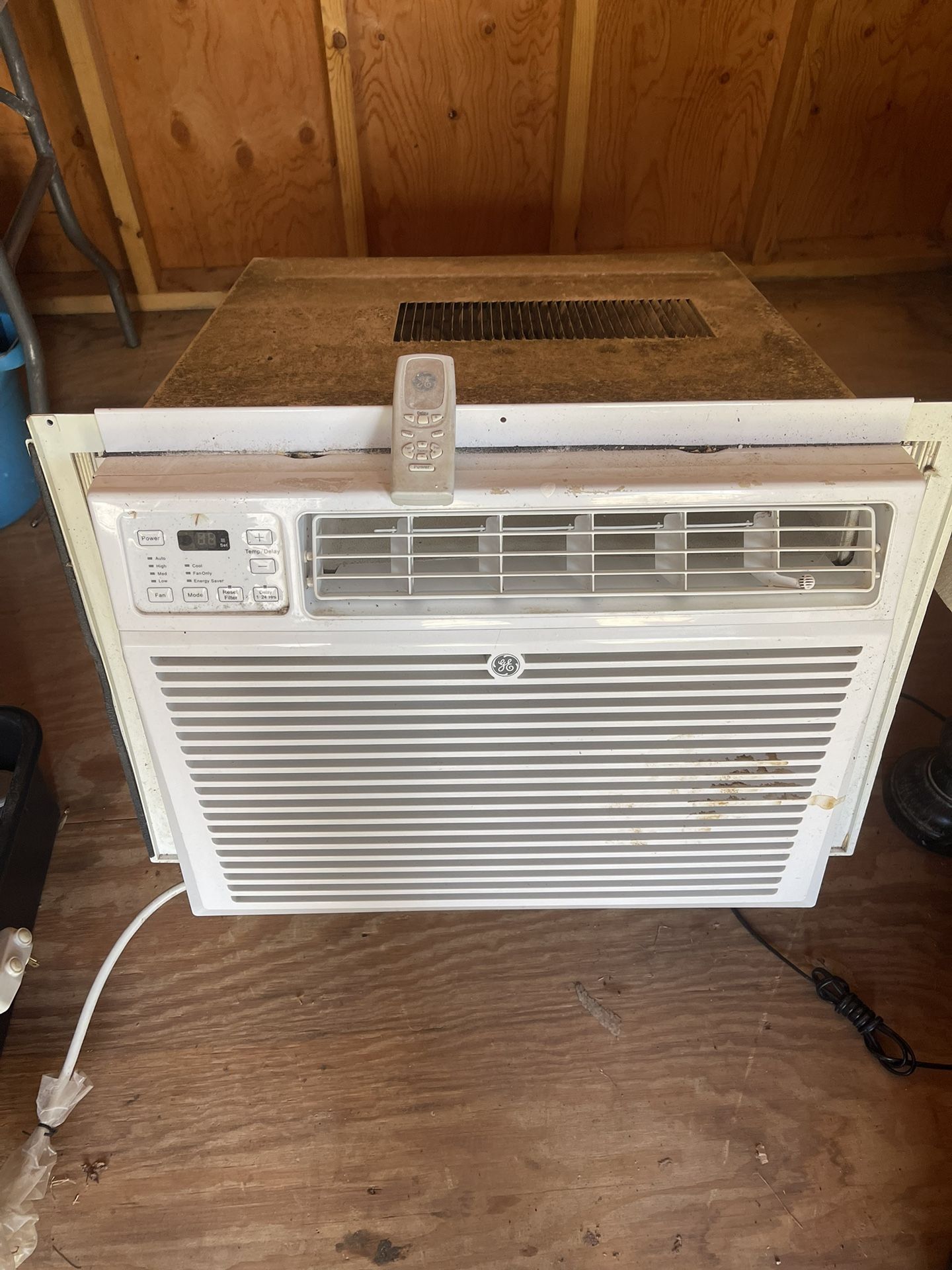 GE Window Air Conditioning Unit 18K BTU
