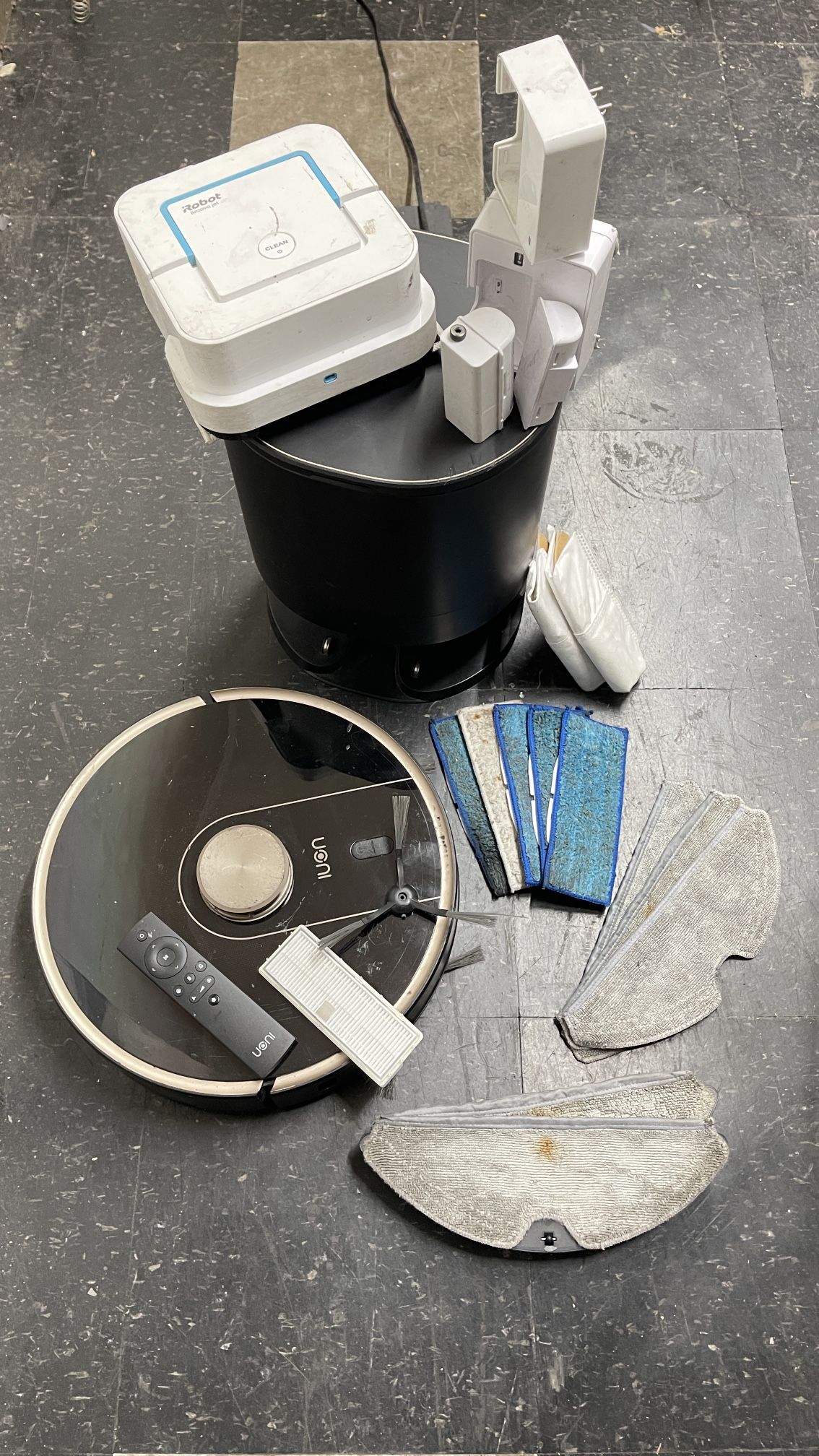 Roomba Braava Jet 240 Mop & Uoni Self-emptying Vacuum & Mop + Extras