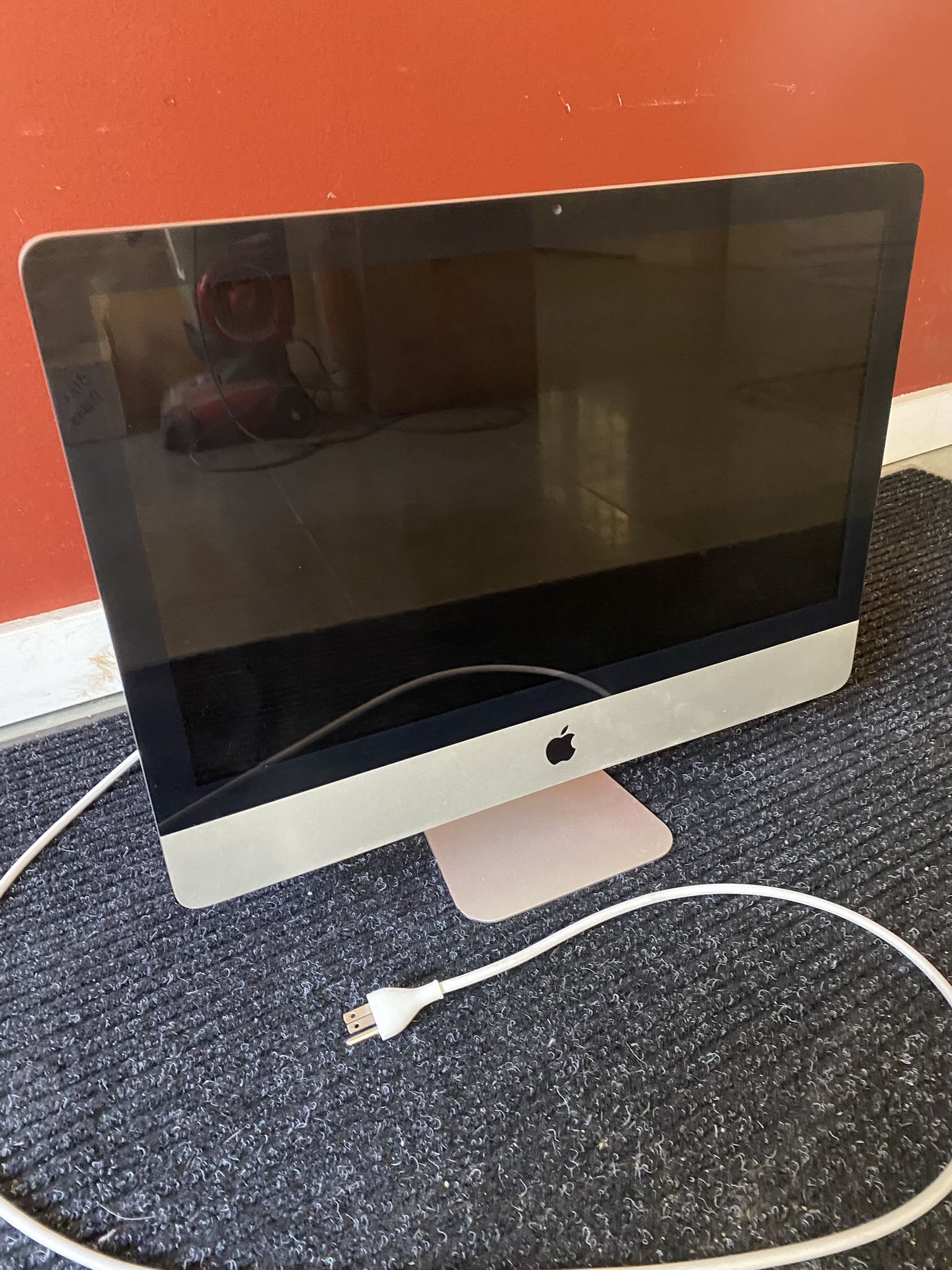 iMac 21" (2011)