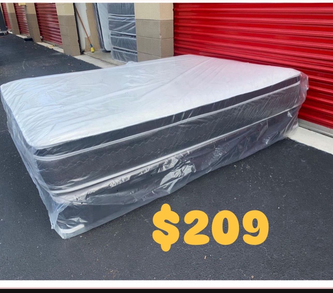 NEW Mattress Queen Size Pillowtop With Box Spring // Offer 🚚