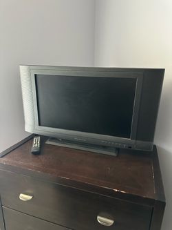 Olevia Flat Screen TV with Remote