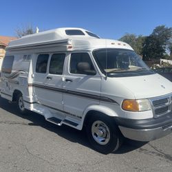 2003 Fleetwood Pleasure with wide body