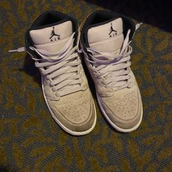 Air Jordan 1 Mid SE