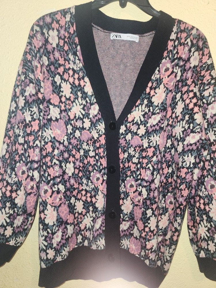 Women's Zara Sweater CARDIGAN Size Small 