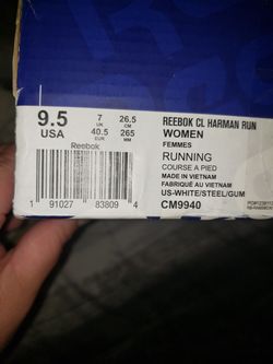 Brand new Reebok classic running shoes