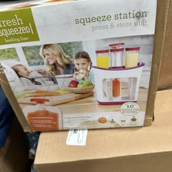 Infantino Squeeze Station And Disposable Pouches