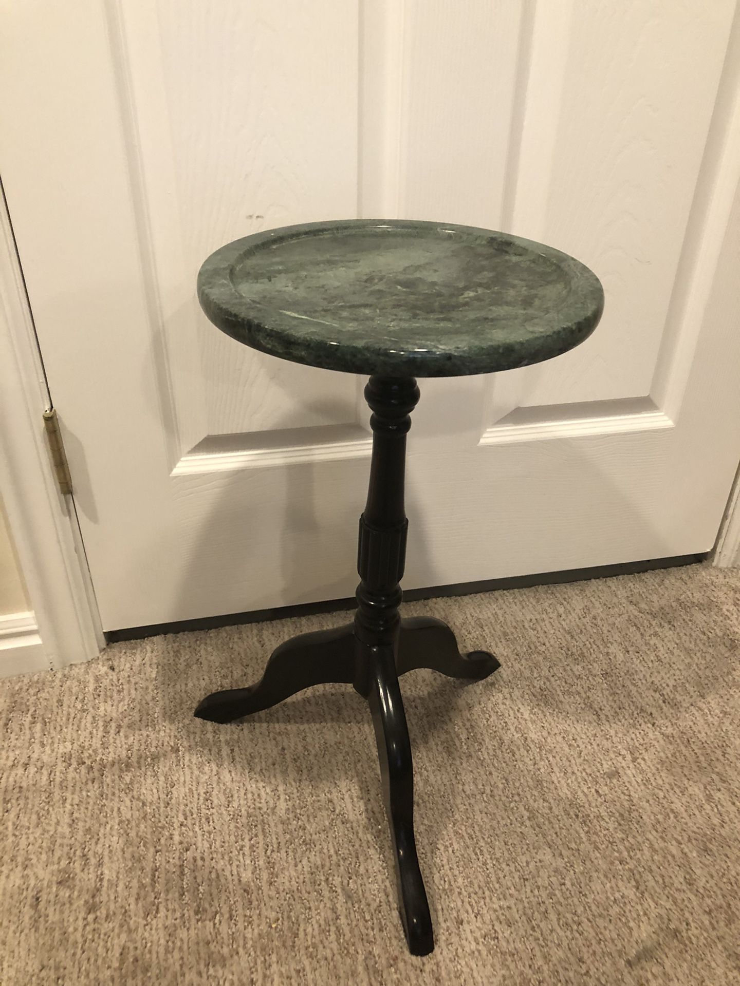 Gorgeous Accent/End Table W/ REAL Marble Top!