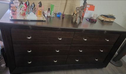 King Size bedroom set
