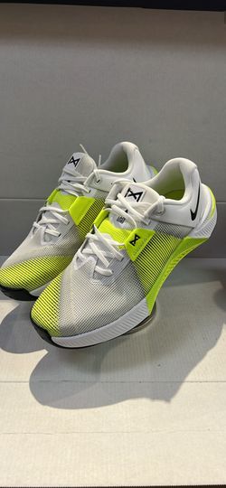 NIKE METCON 10 “WHITE VOLT”