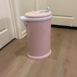 Diaper pail 
