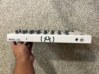 Arturia MiniLab MkII MIDI Controller
