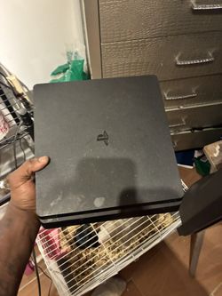 Ps4 Come With Everything