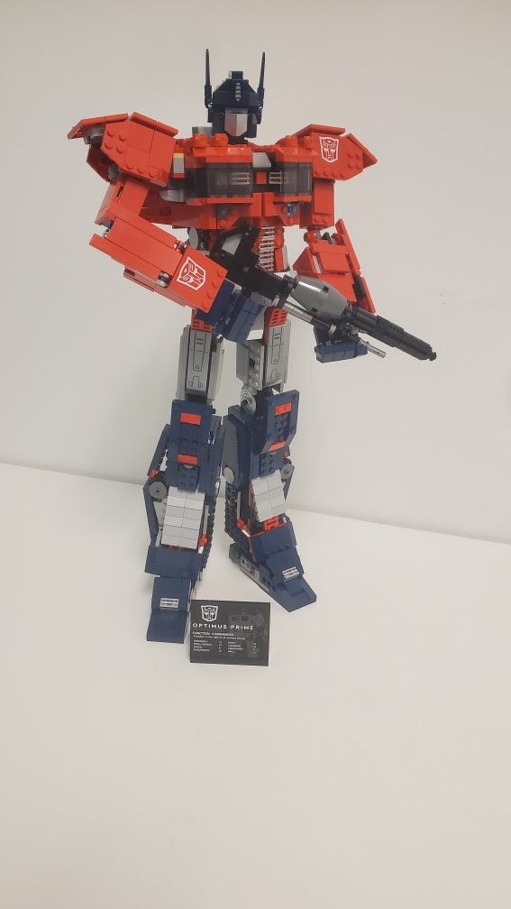 ***UPDATED PRICE***Alternate BUILD Lego OPTIMUS Prime