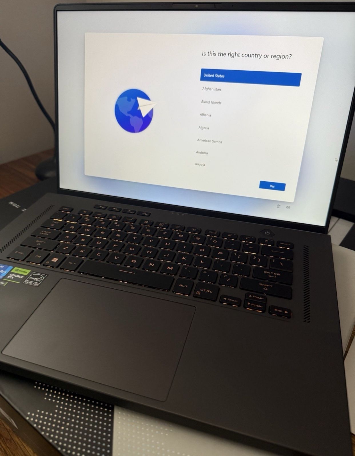 ASUS ROG Zephyrus G16 16" 165Hz Gaming Laptop Intel i7-13620H 16GB 512GB RTX4070