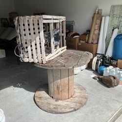 Nautical Outdoor Bar / Decoration : Cable Spool & Lobster Trap