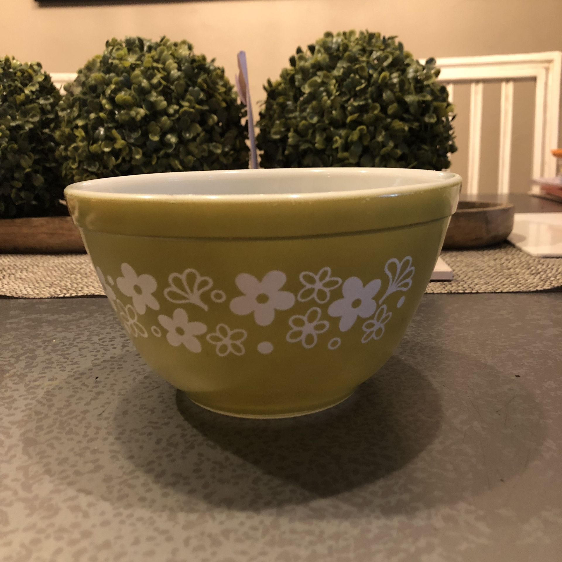 Vintage green and white Pyrex bowl