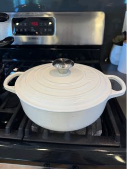 Le Creuset 3.5 Qt French Oven – White | Lightly Used