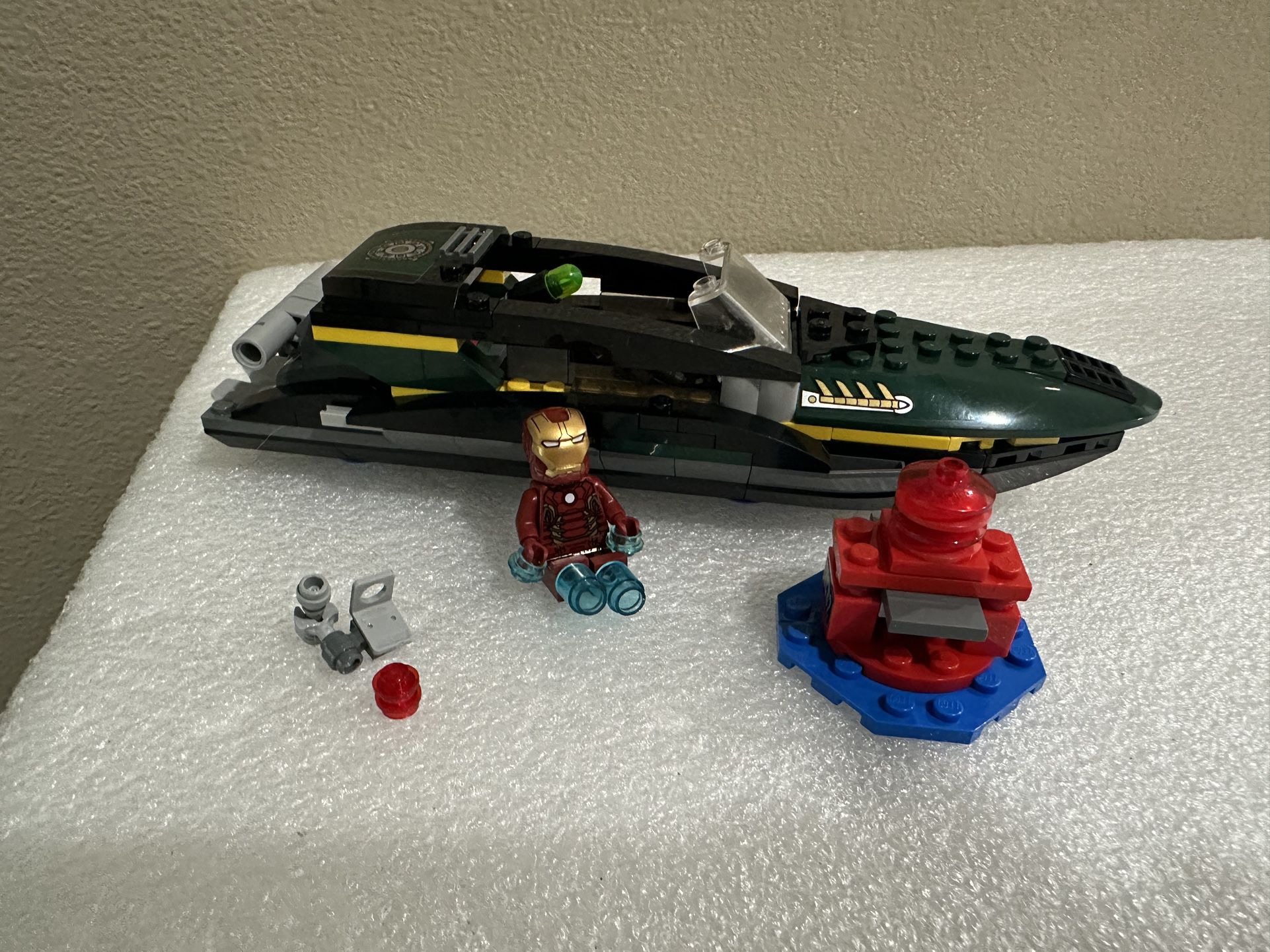 Lego 76006 - Iron Man Seaport Battle 